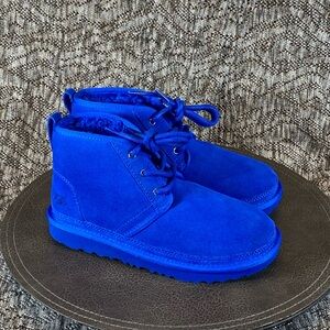 UGG Neumel II Boots Kids size 3